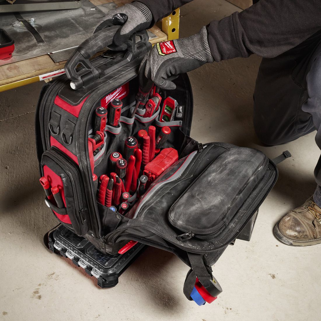 MILWAUKEE PACKOUT STRUCTURED BACKPACK RIGID FRAME