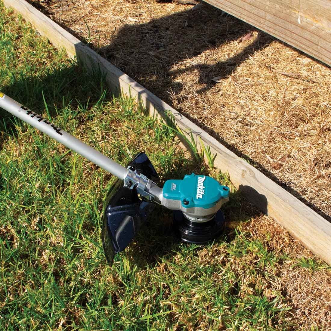 MAKITA DUR368LZ 36V (2X18V) LXT LINE TRIMMER BODY