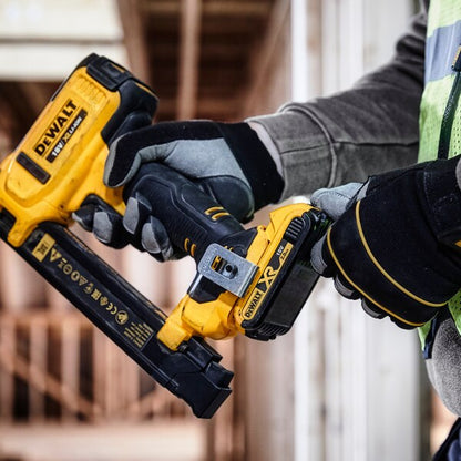 DEWALT DCN701D2 18V XR STAPLER 2 X 2.0AH TSTAK