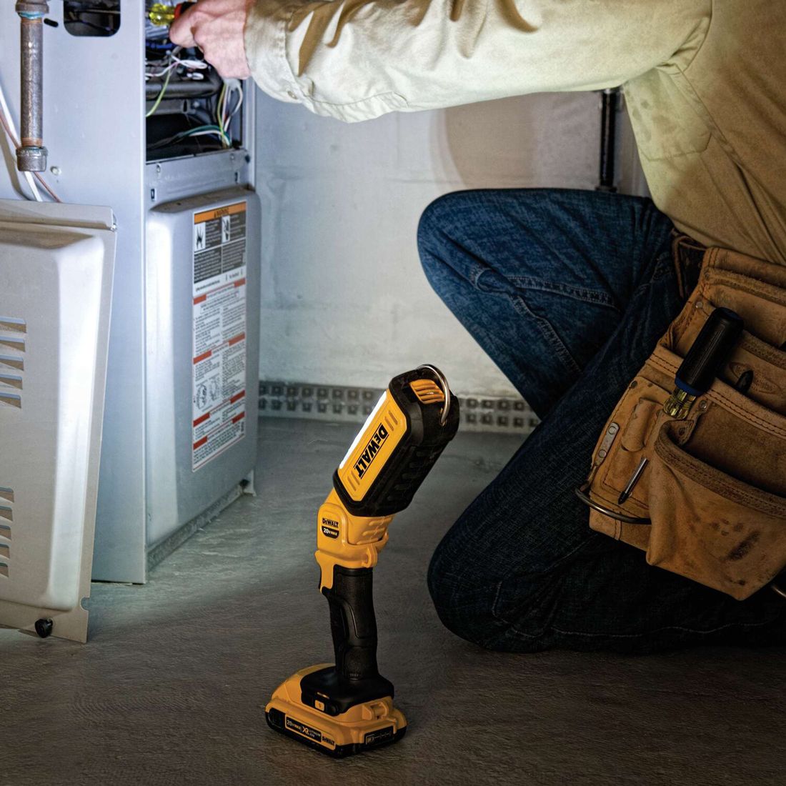 DEWALT DCL050 18V XR LED WORKLIGHT BODY