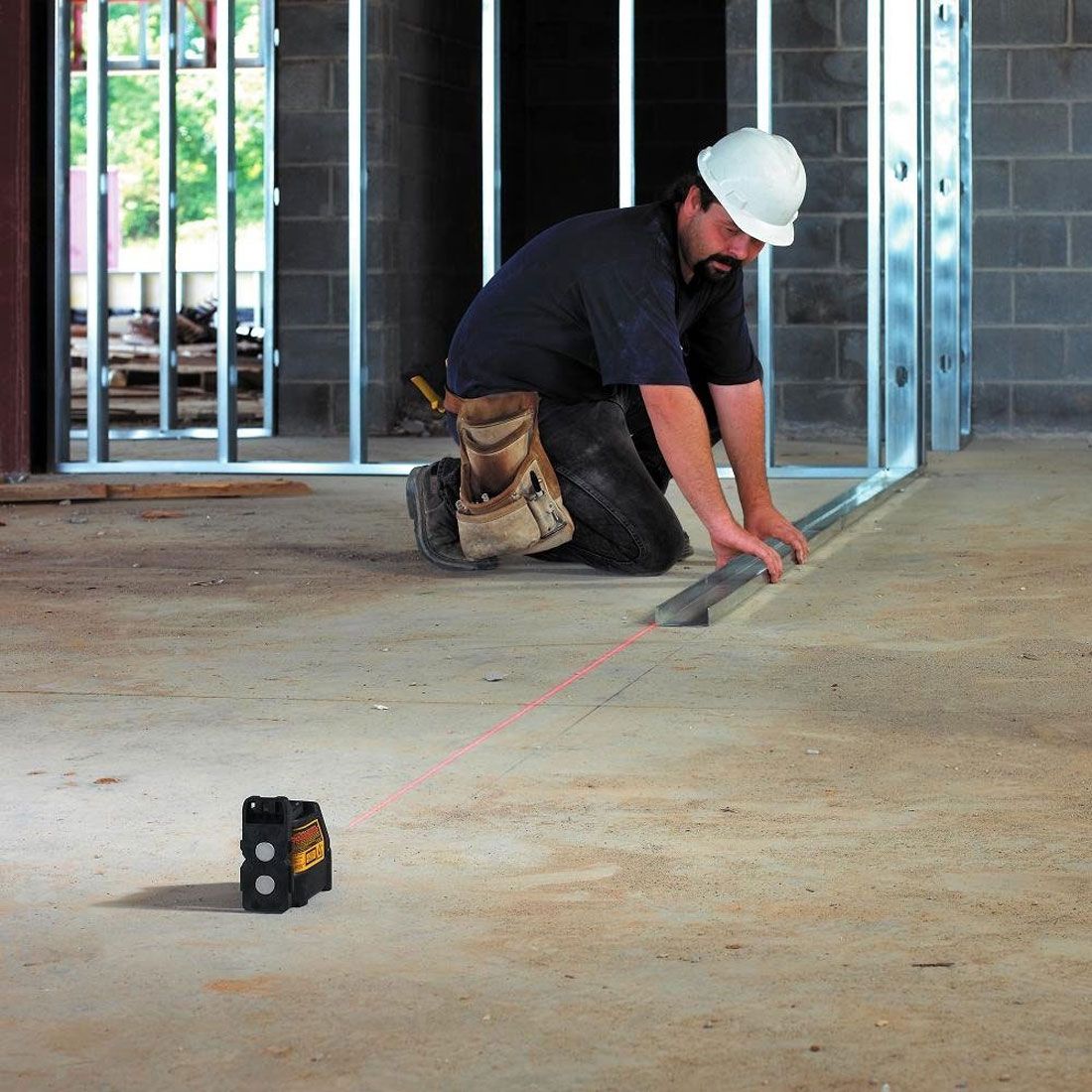 DEWALT DW088K CROSS LINE LASER WITH PULSE MODE