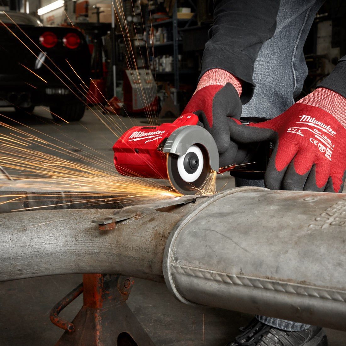 MILWAUKEE M12FCOT 12V FUEL CUT OFF SAW BODY