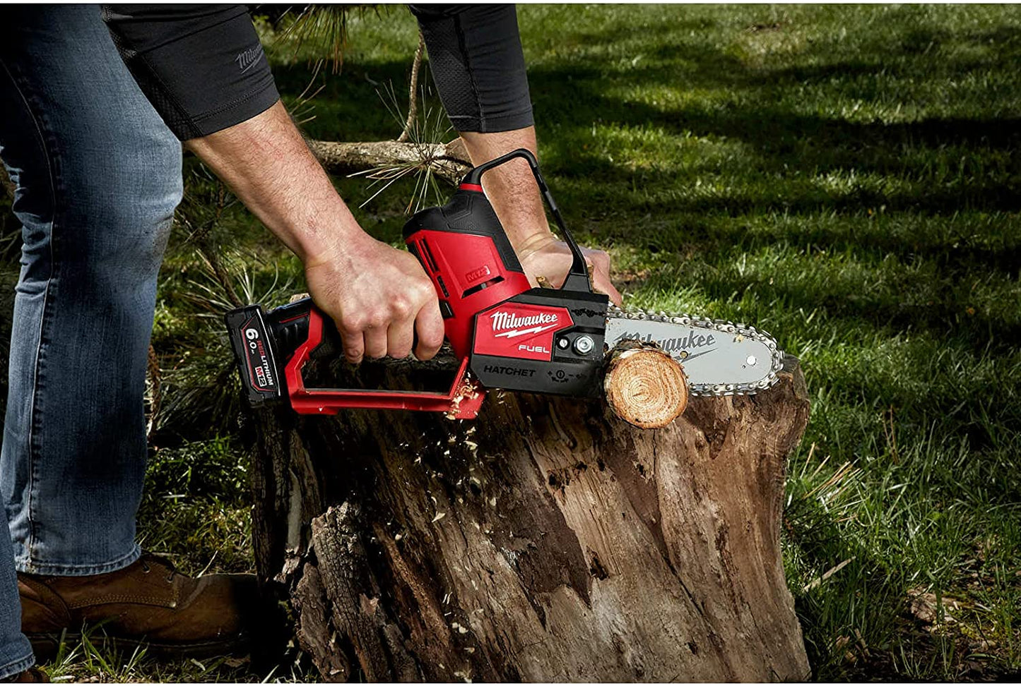 MILWAUKEE M12FPP2OP1 12V TWIN HATCHET/BLOWER 2 X 6.0AH
