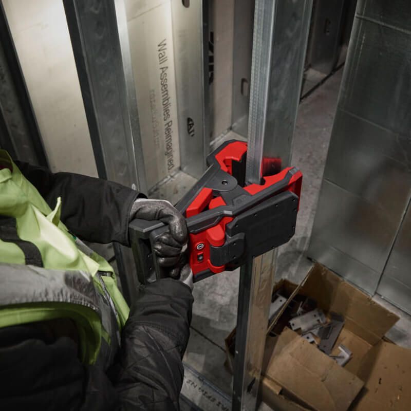 MILWAUKEE M18PAL2-0 18V AREA PIVOTING LIGHT GEN 2