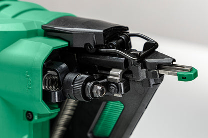 HIKOKI NT1865DAAJXZ 18V 2ND FIX 15G ANGLED FINISH NAILER
